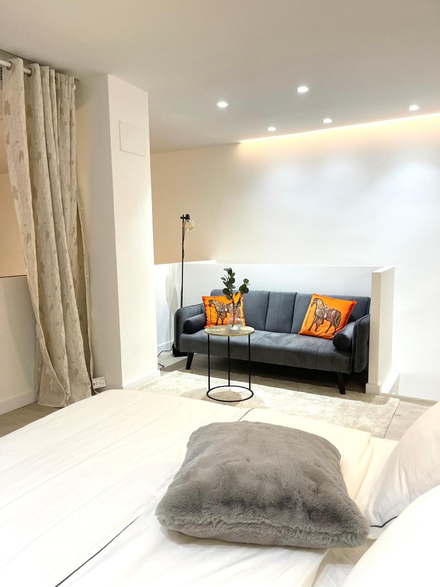 R&K Atocha Apartment マドリード エクステリア 写真